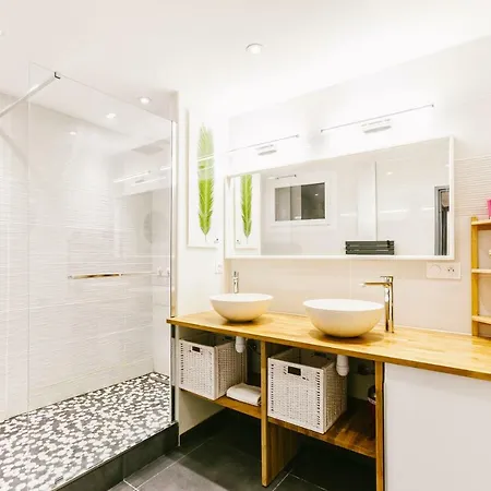 Prets A Vivre Rentyourday Apart Otel